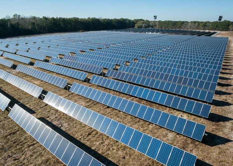 Zalety korzystania z odnawialnej energii słonecznej